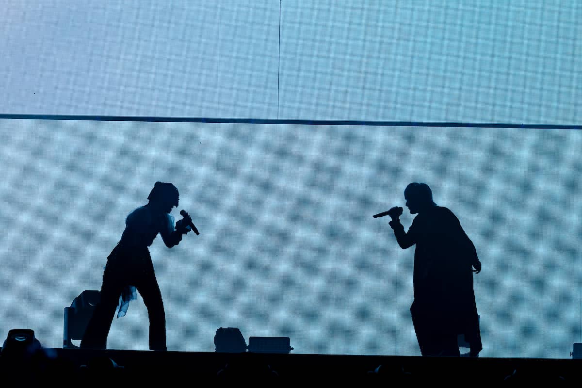 Adoとまふまふがライブステージで“初共演”【写真:Viola Kam(V’z Twinkle)】