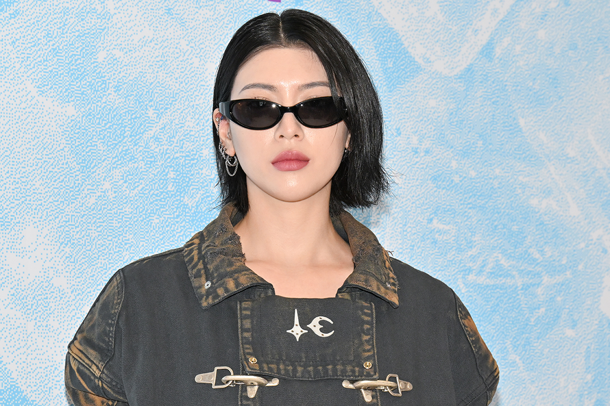 三吉彩花、エッジの効いた韓国発コーデで登場　原宿・表参道に「THE HYUNDAI」上陸「とてもうれしい」