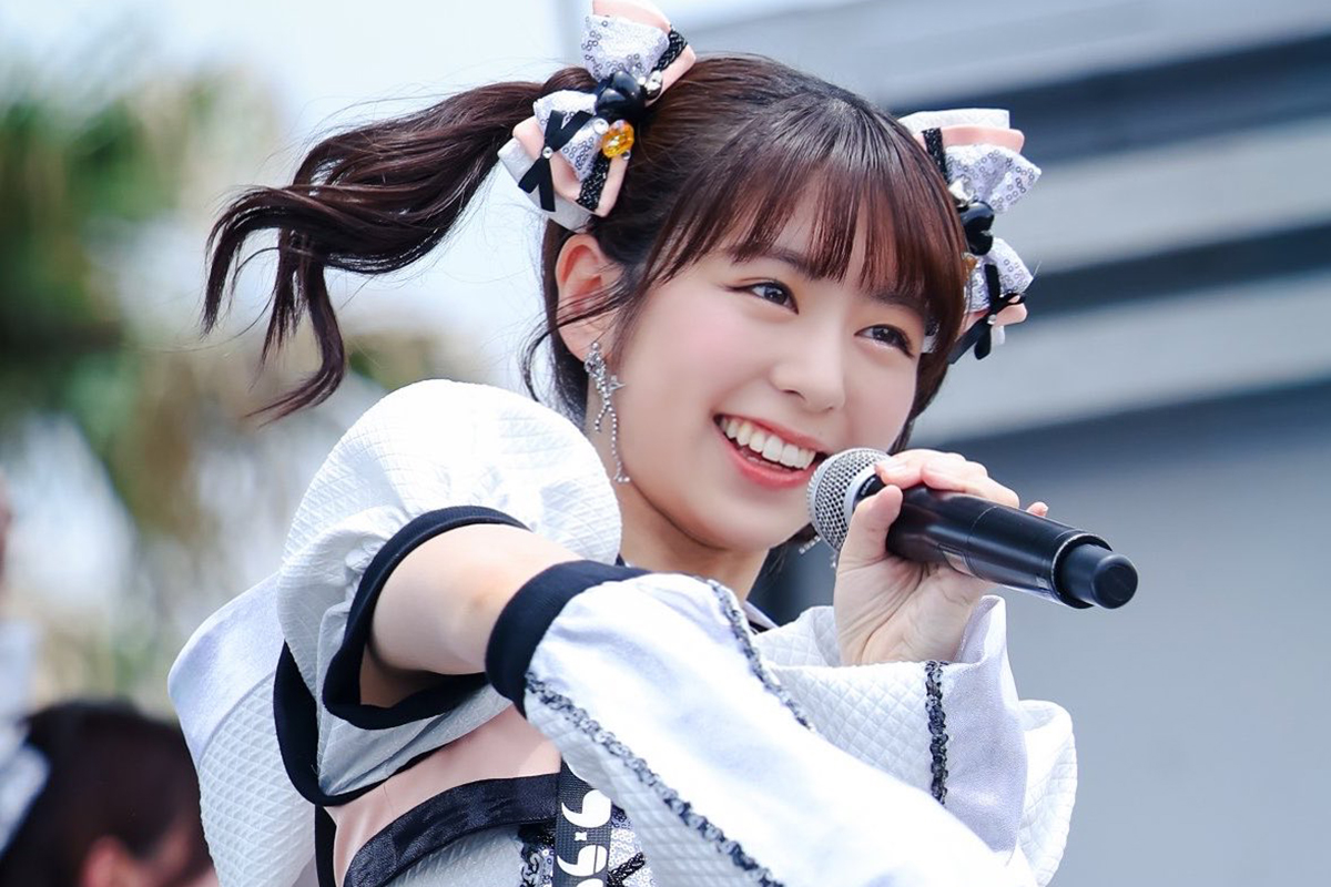 大学院生のラフ×ラフ・吉村萌南、ステージ＆教室との比較ショットに「最高じゃん」「同一人物とは思えません」