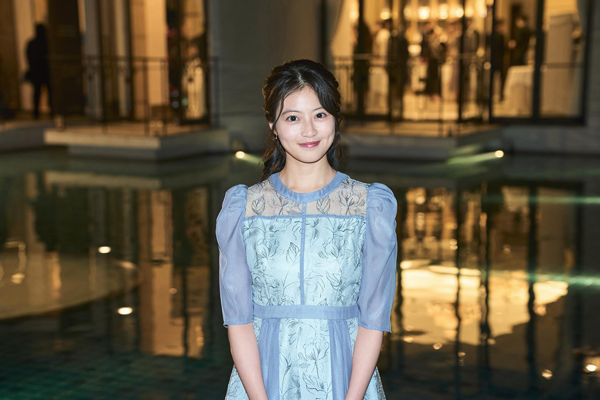 公開された今田美桜のオフショット【写真：X（＠crossroad_ex）より】