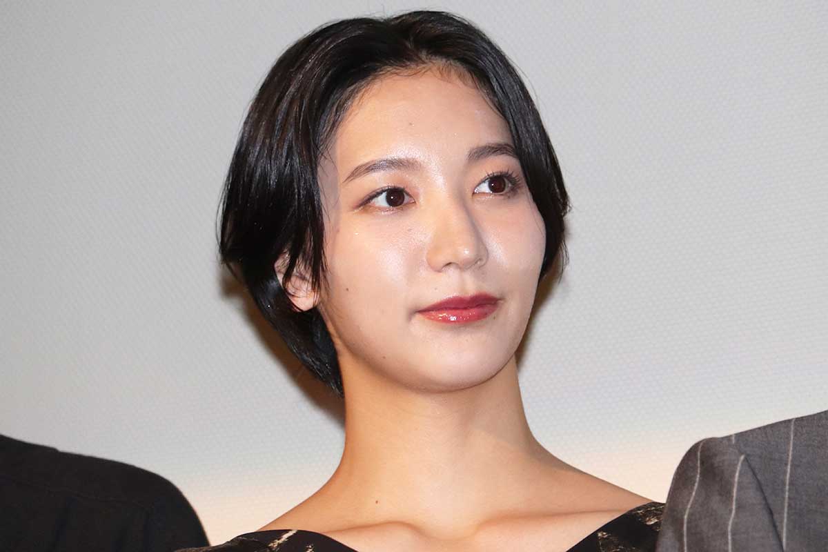 「想像以上でびっくり」仮面ライダー出演の小貫莉奈、劇中からは想像つかない姿に騒然「スーツとのギャップが」