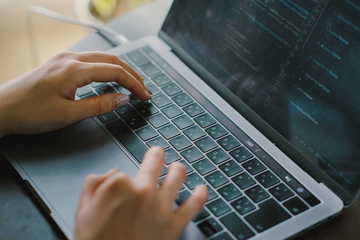 わずか5分で学生のレポートが次々到着　生成AIの“疑い”が…大学教員「ショックを受けている」と苦悶