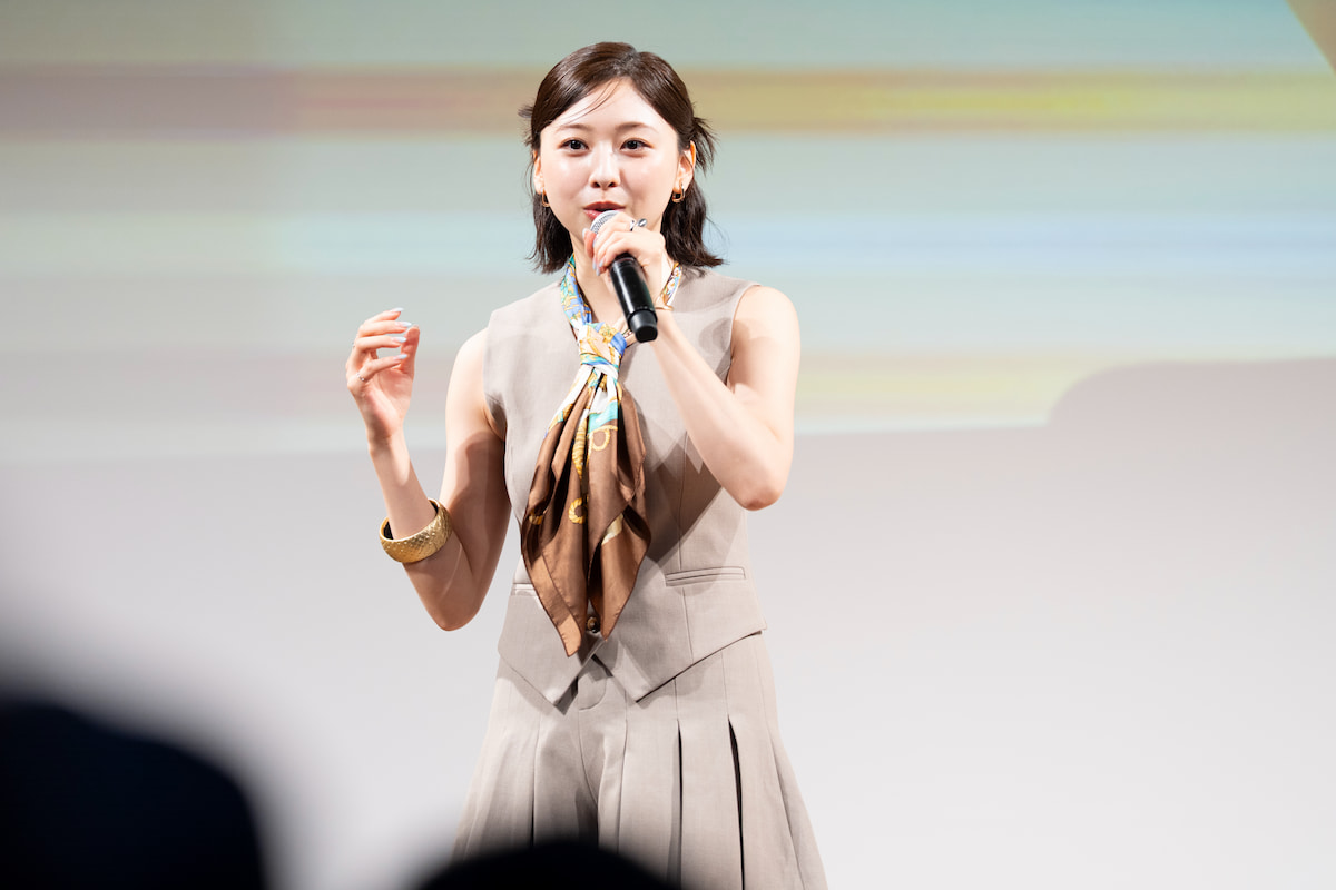 キックボードで現れた主役・富田鈴花　アイドル卒業後初のソロイベントで伝えた感謝の思い「当たり前じゃない」