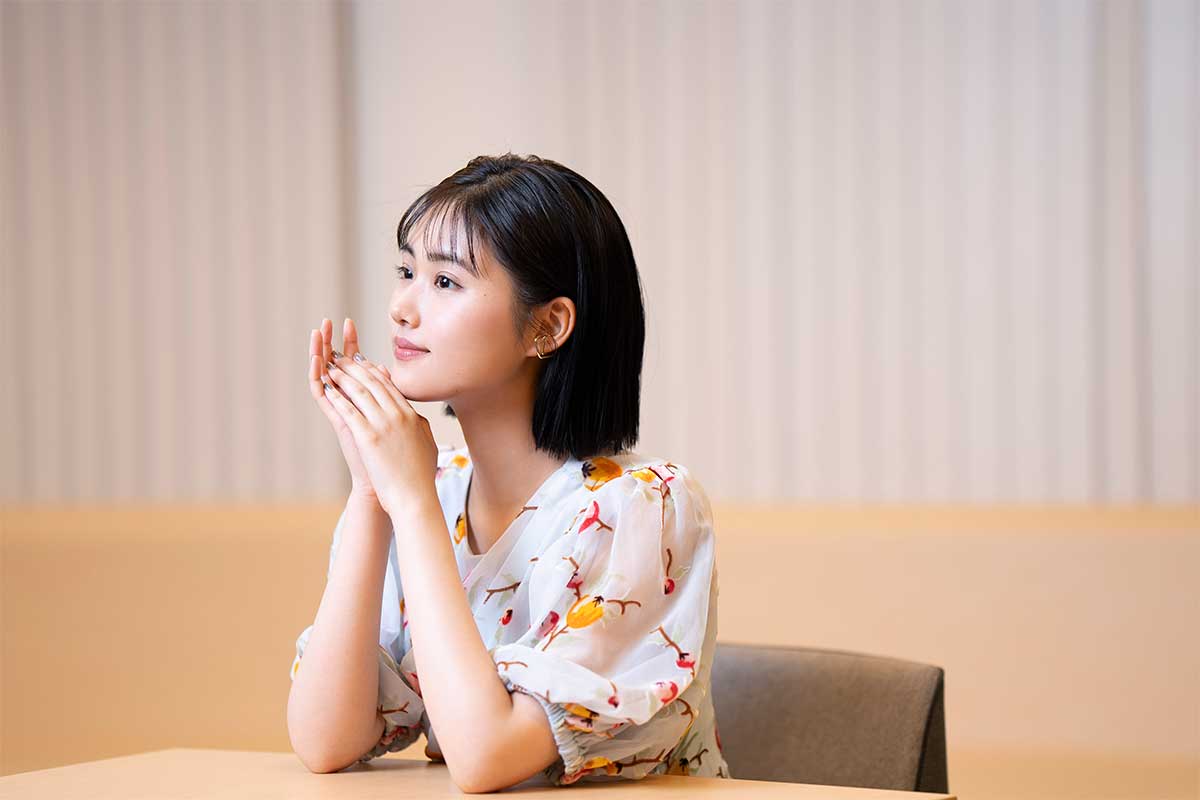 人ではない役をしたいと明かす【写真:増田美咲】