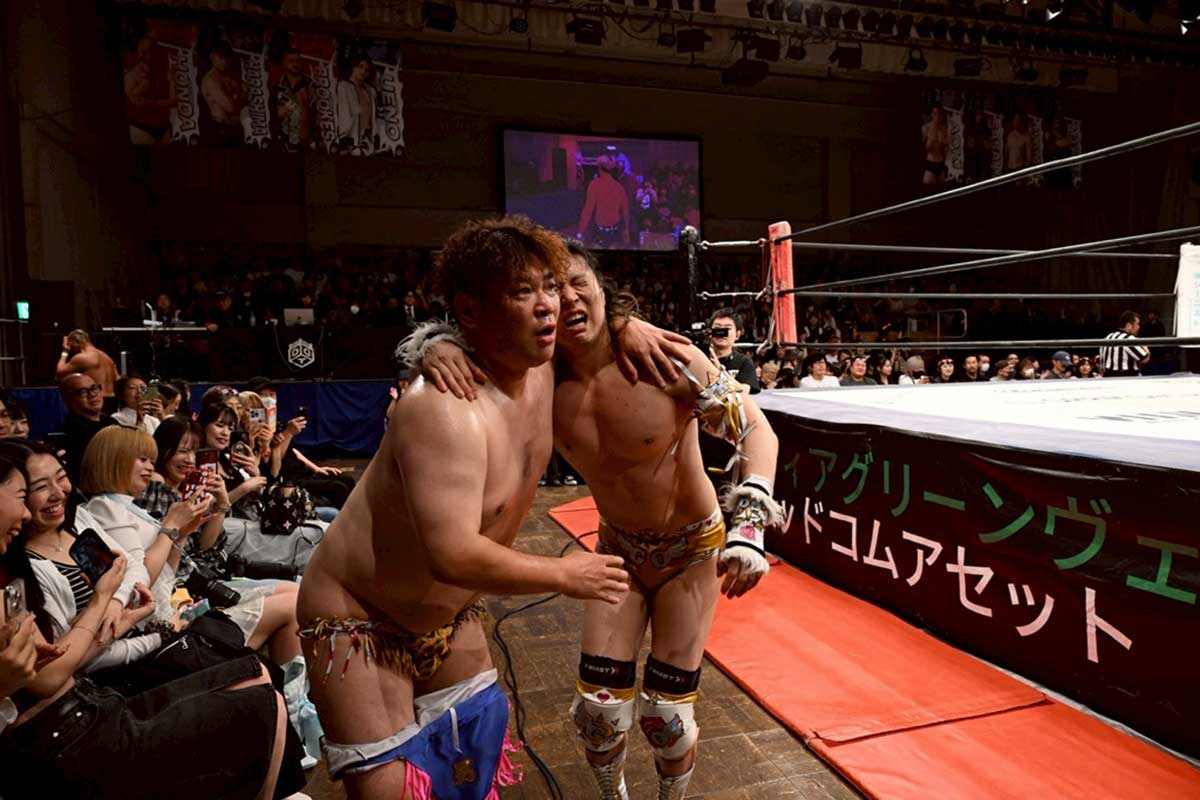 今日も今日とてこうなります【写真:(C)DDTプロレスリング】