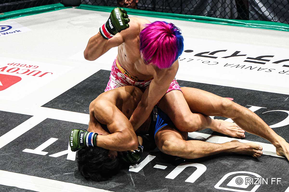 【RIZIN】“中12日”異例連戦の火の鳥が韓国戦士をフルボッコ　32歳のジム一般会員…国民的キャラ引き連れての入場でも会場魅了