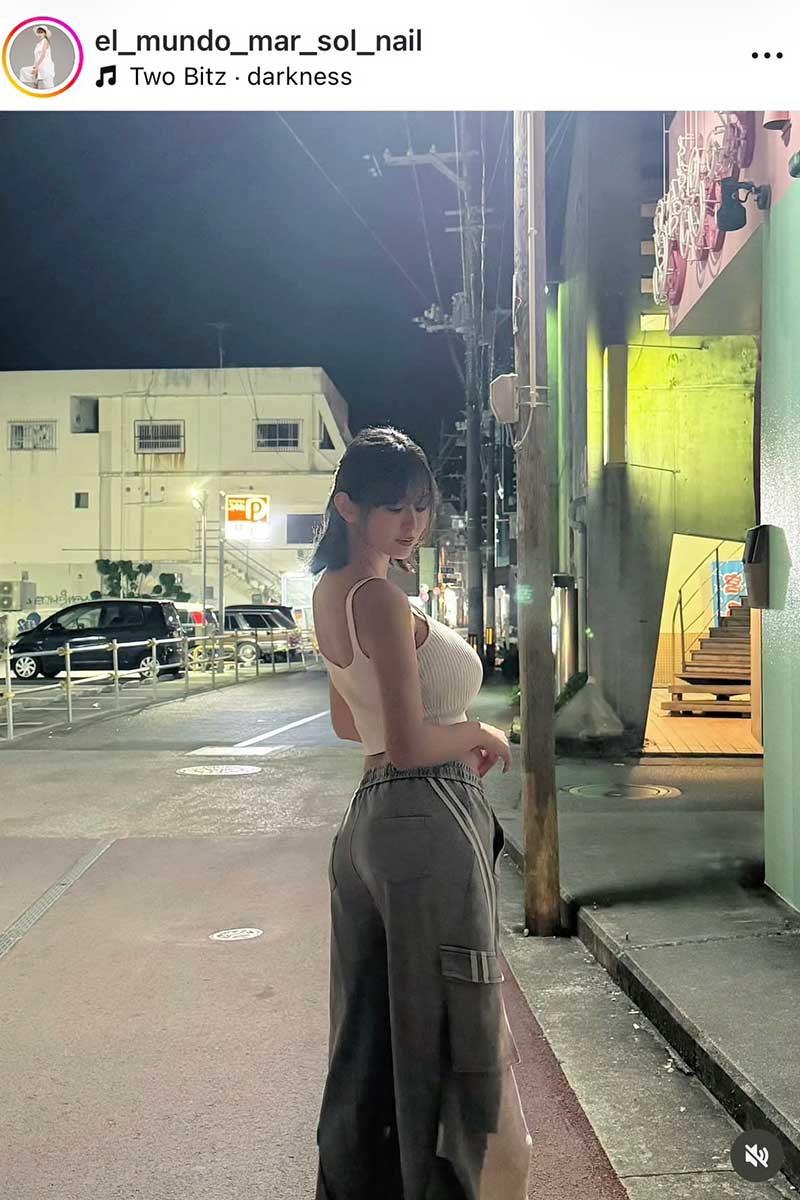 天野ちよの実際の投稿【写真:インスタグラム(@el_mundo_mar_sol_nail)より】