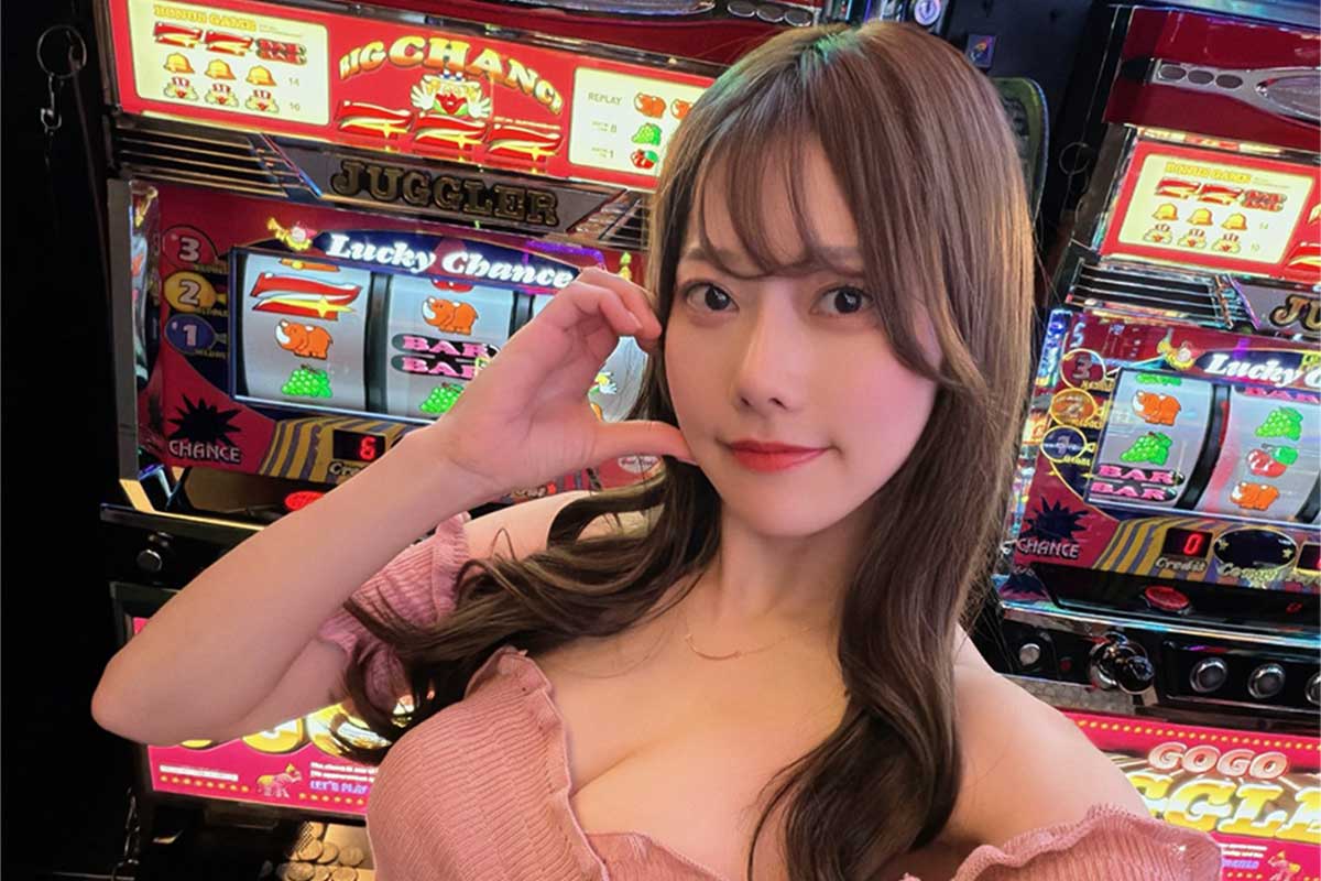 桃里れあ、パチンコ店訪問のぱつぱつトップス姿にSNS注目「集中できないかも」「神でした」