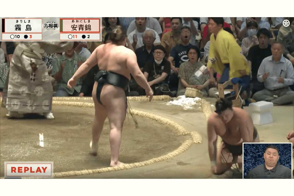 「大関が転ぶとは…」優勝争い大一番に解説も驚愕　土俵際の攻防に「横綱なれるわ」「上手すぎる」ネット喝采