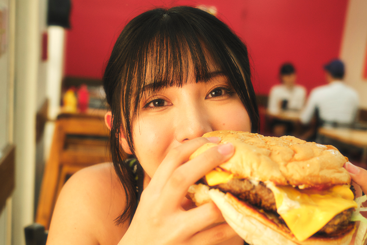 薬剤師グラドル・三橋くん、“無加工写真集”が話題　最後の重版記念イベント開催へ…私服＆水着の2パターン撮影会も