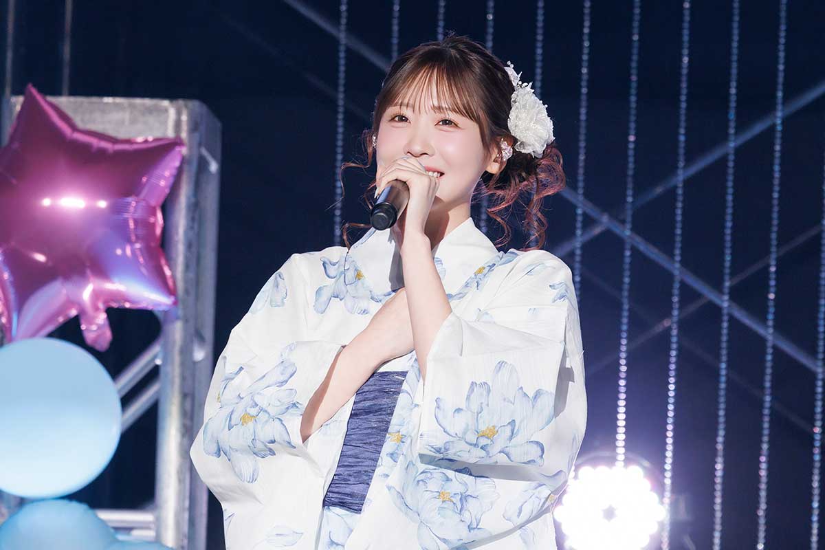 発売記念トーク&ミニライブを開催した櫻井優衣