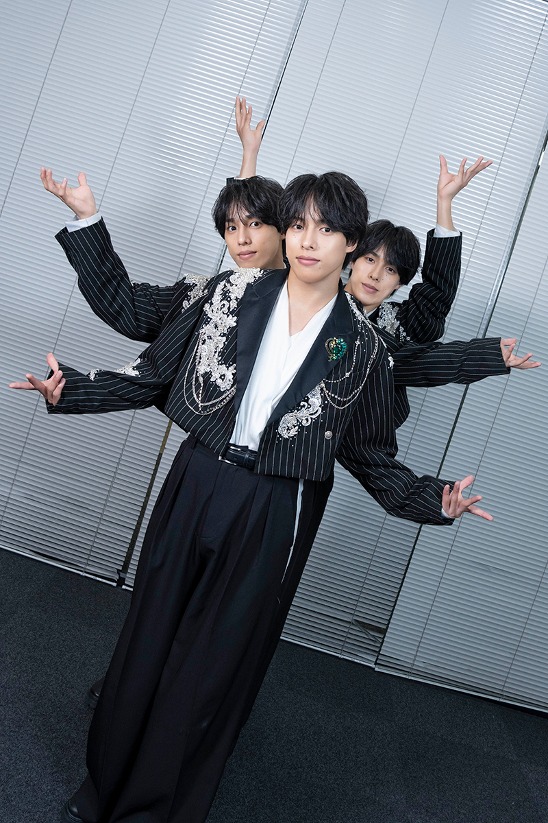 インタビューに応じた佐藤三兄弟【写真：増田美咲】