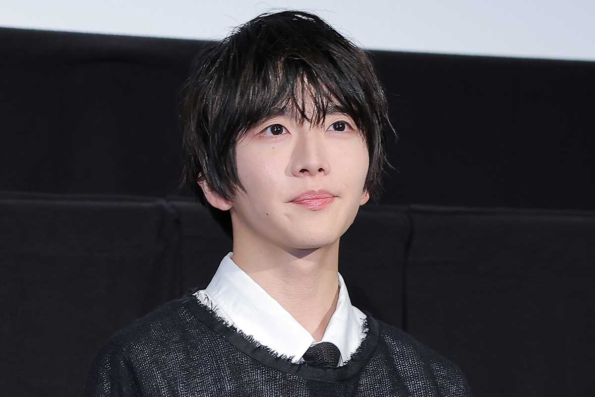 板垣李光人、セミを踏んでしまい「うわあ…」　主演作監督から“からかい”に「言ってない！」