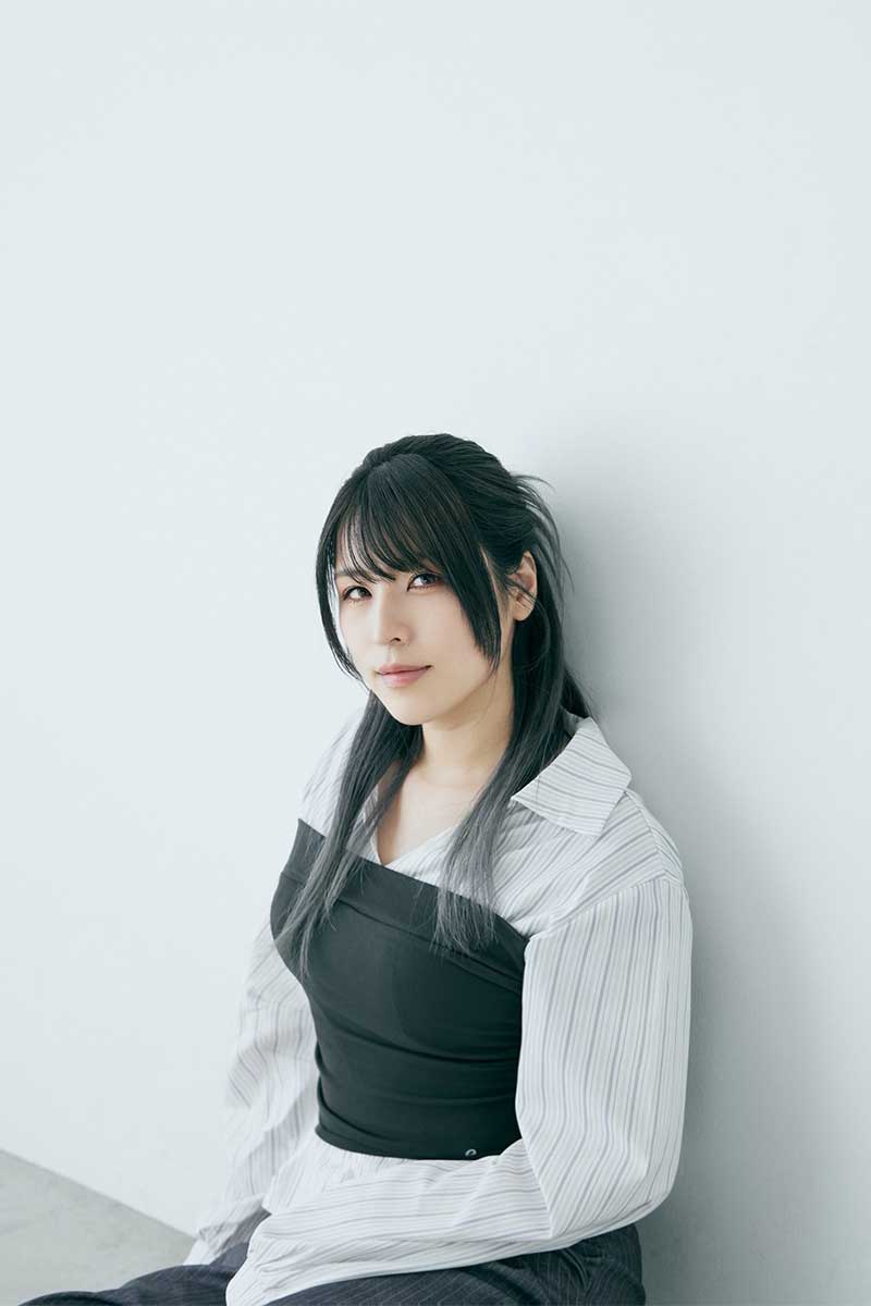 衣川里佳【写真：HPより】