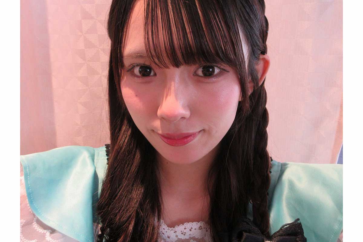 シャルロット日比谷萌甘、「無加工」写真にネット感激「頭から離れない」「圧倒的美少女」