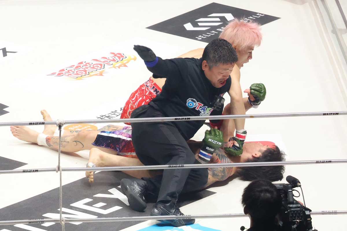 【RIZIN】BD出身ジョリー、“因縁”平本丈に失神96秒KO負け　リングに倒れ込み会場騒然…担架で搬送