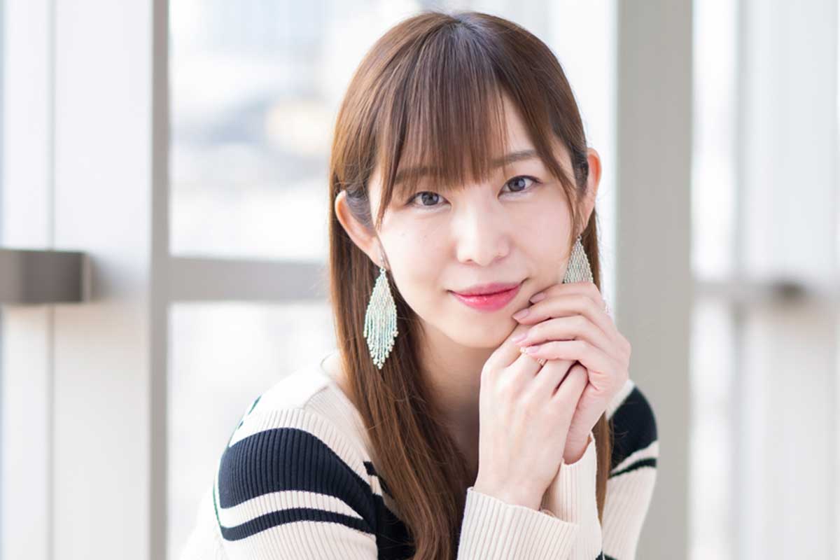 元地方局アナ→グラドル　44歳GカップアナのピッタピタTシャツ姿に「デカい」「飛び出してきそう」