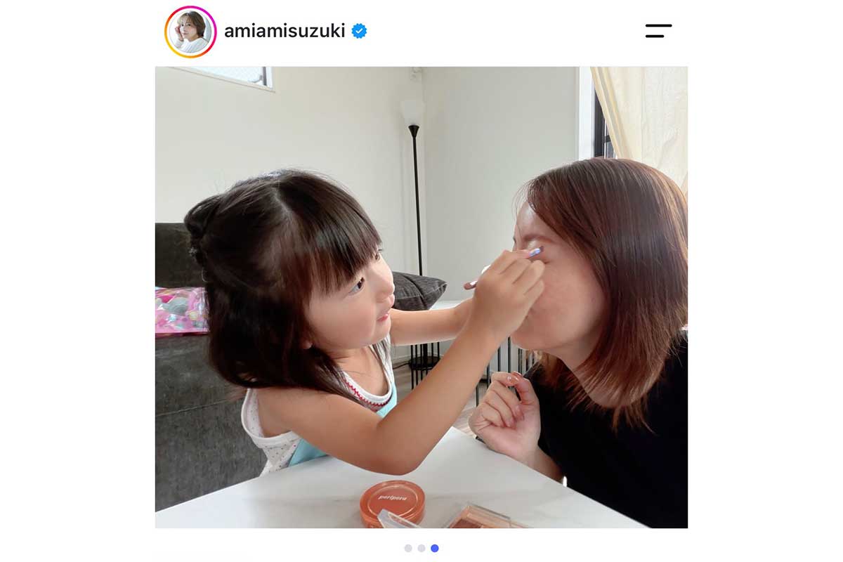 鈴木亜美の実際の投稿【写真:インスタグラム(@amiamisuzuki)より】