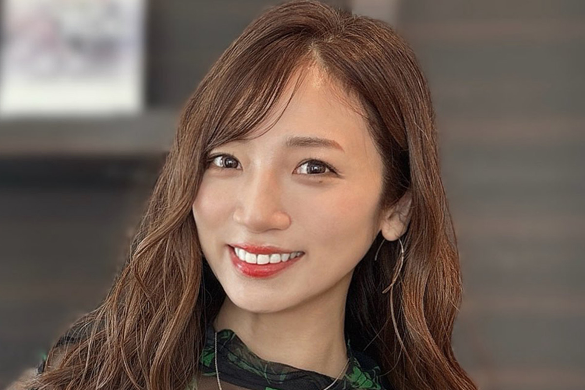 内田敦子、1st写真集発売を報告「私が一番驚いております…！」　オフショット公開＆祝福の声も
