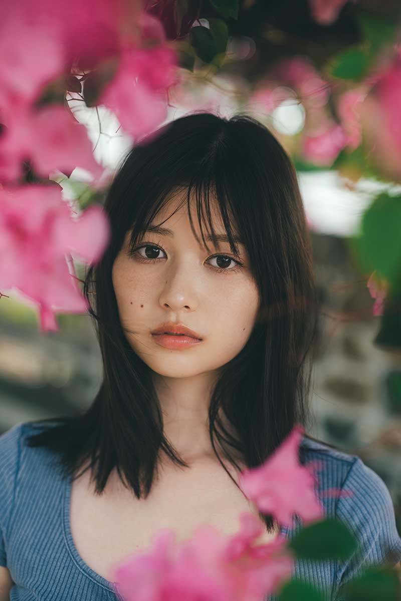 冴木柚葉が1st写真集を発売する【写真：(C)東 京祐 (C)光文社】