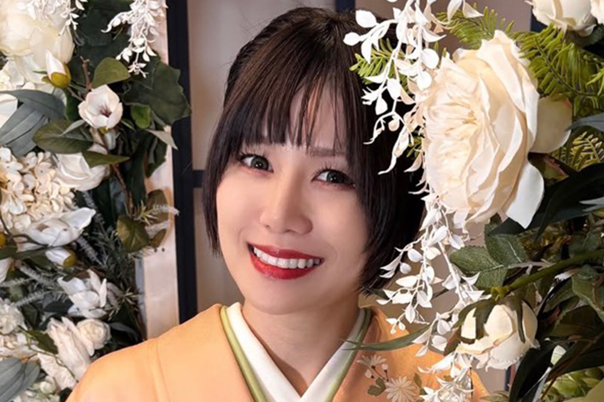 「えええ！タトゥー入れているなんて知らなかった」　蜷川べにの背中にファン驚き