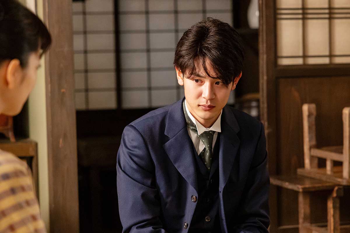 虎太郎を演じる小林虎之介【写真：(C)NHK】