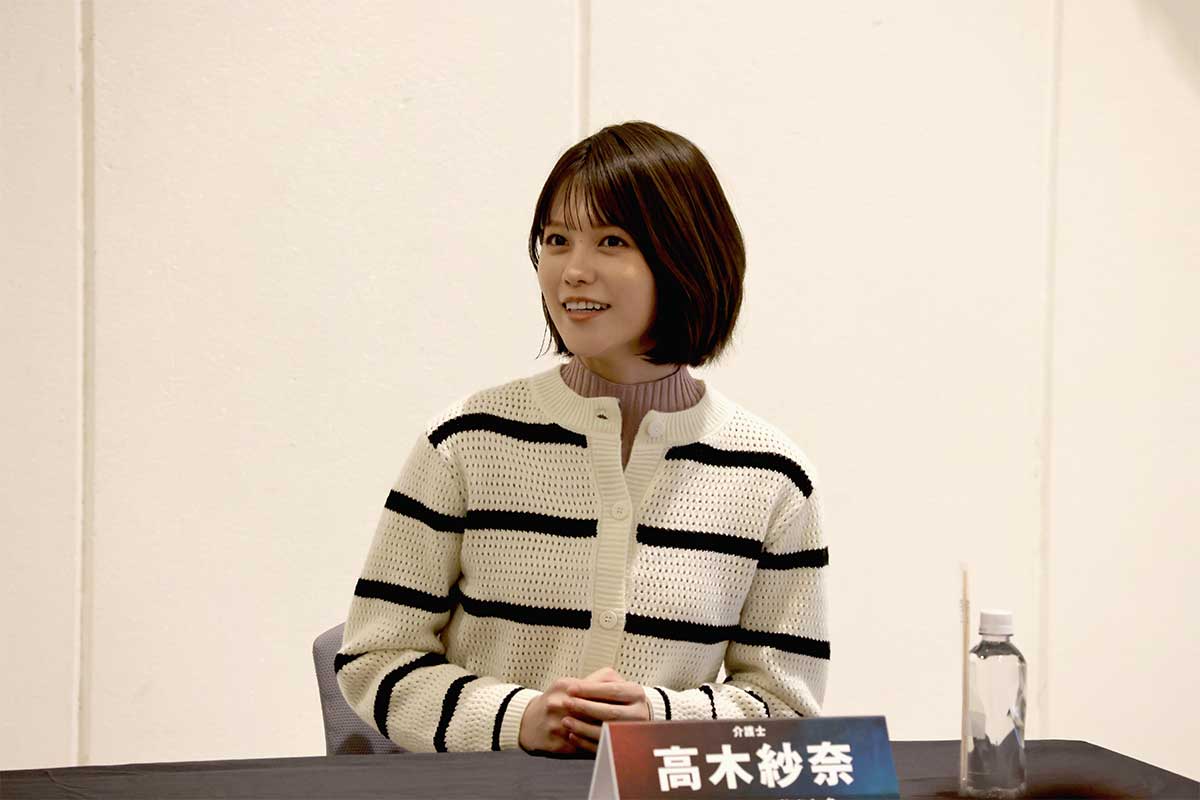 囲み取材に出席した志田彩良【写真：(C)日本テレビ】