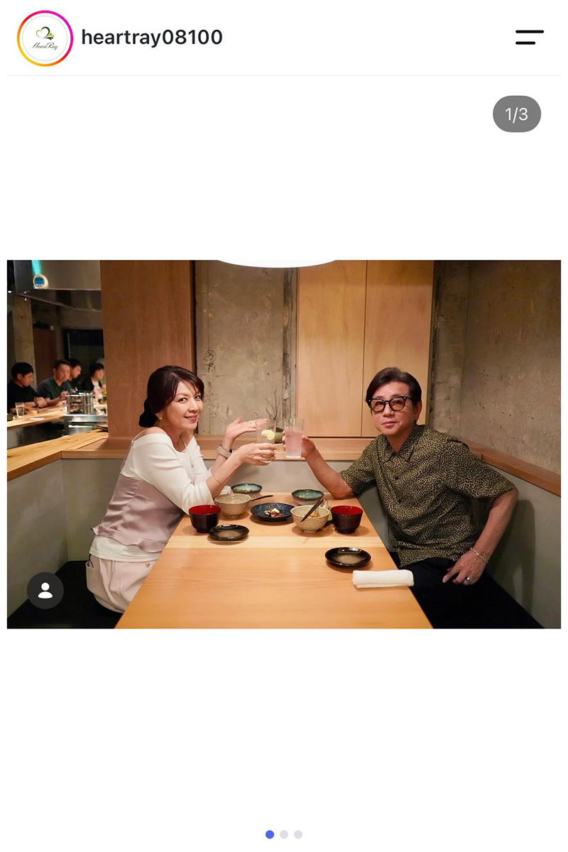 飯島直子と藤井フミヤ【写真：インスタグラム（＠heartray08100）より】