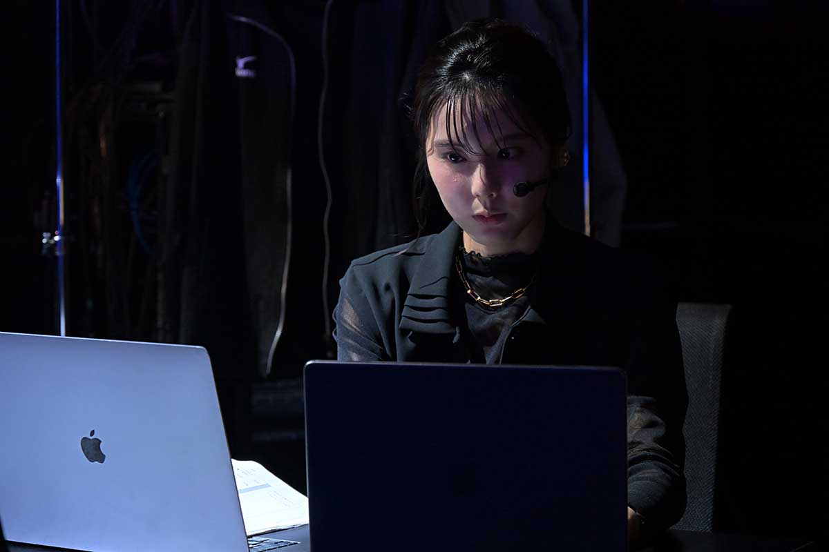 会場で実際に“ハッキング”も【写真：(C)TBS】