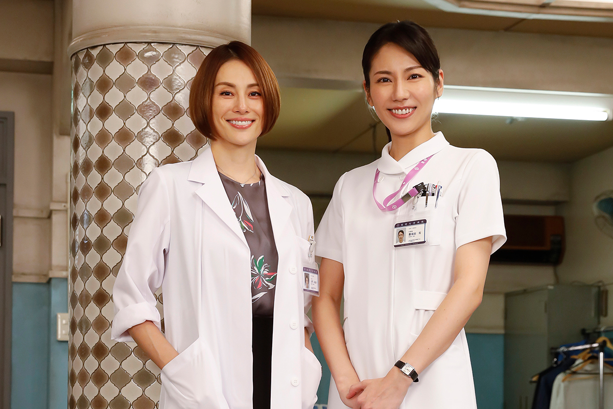 米倉涼子（左）と松下奈緒【写真：(C)テレビ朝日】