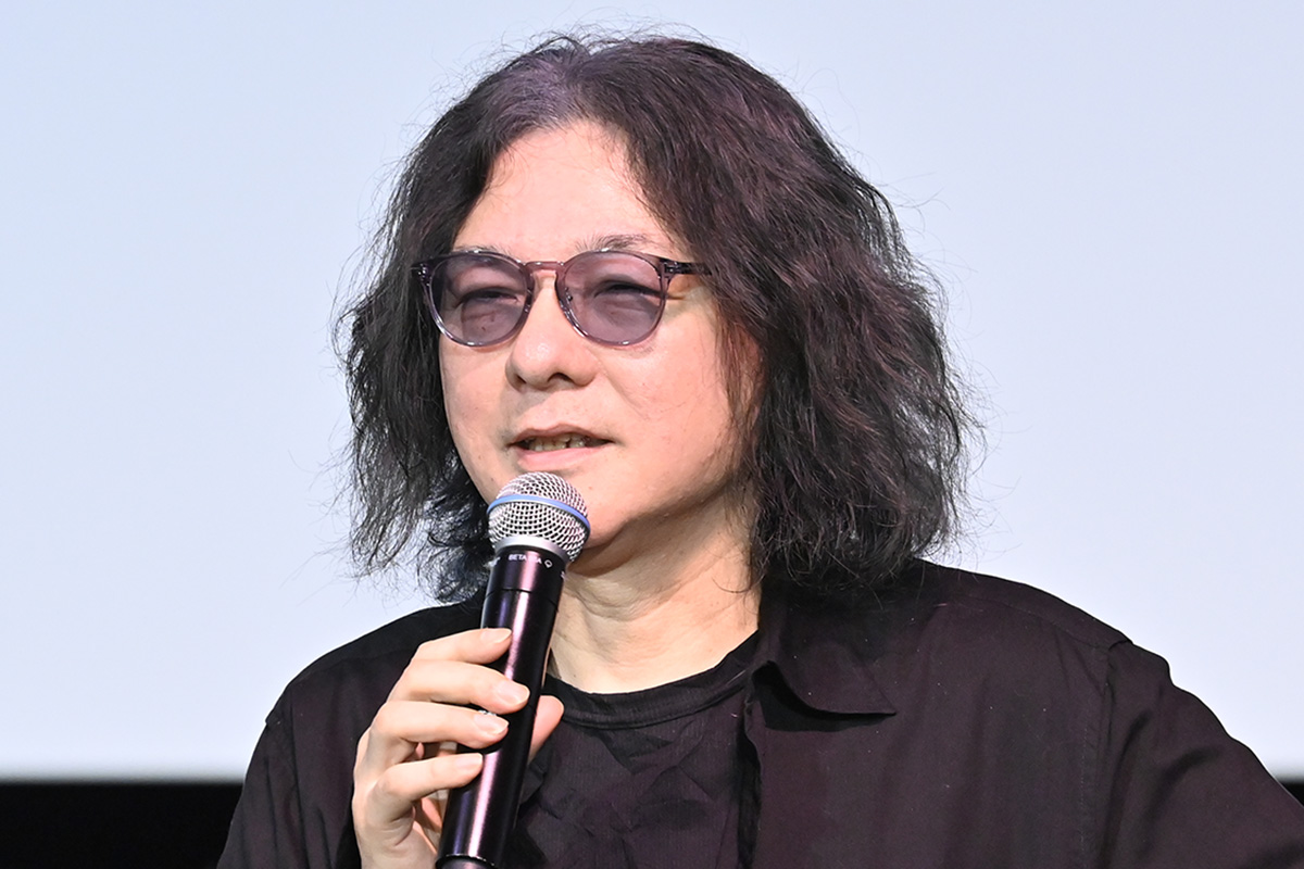 舞台あいさつに登壇した岩井俊二監督【写真：ENCOUNT編集部】
