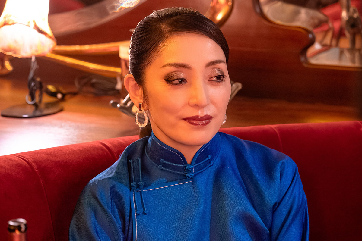 『VIVANT』シンシー女優の白衣装にネットざわつく「全く別人」「俳優ってすごい」「こんな柔らかい笑顔」