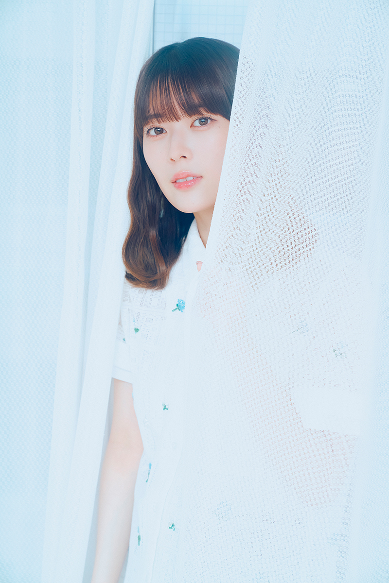 舞台『春よ来い、マジで来い』で女子大学生役を演じる【写真：高田啓矢】