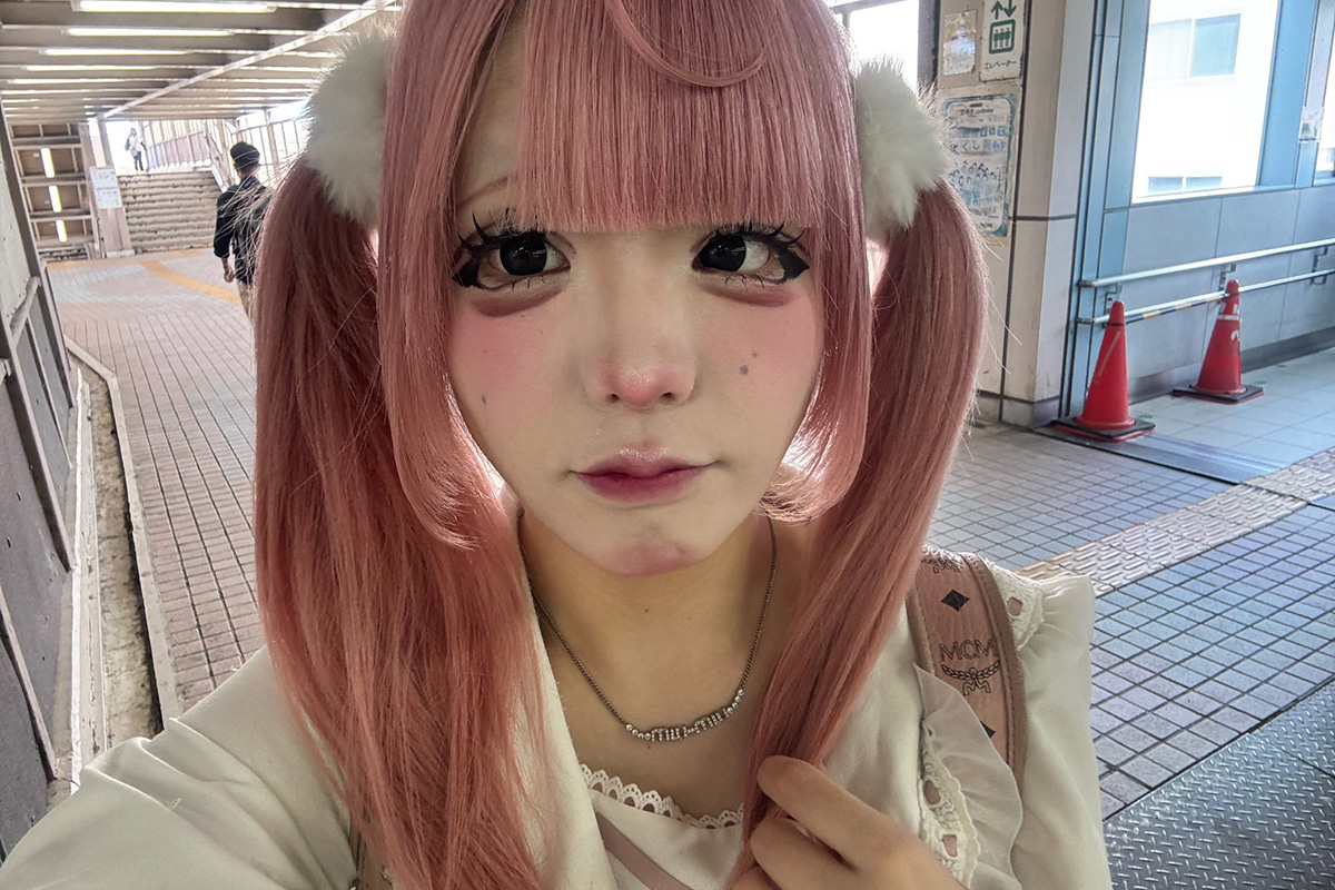 「えっっっかわいいやばいびっくり」　メイクだけで衝撃の大変身、SNSで20万バズ「憧れる」「天才かよ」