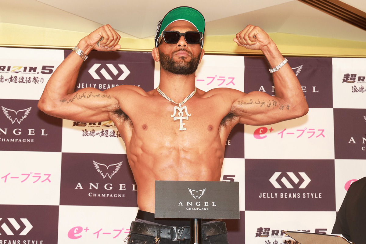 計量クリアしたAJマッキー【写真：山口比佐夫】