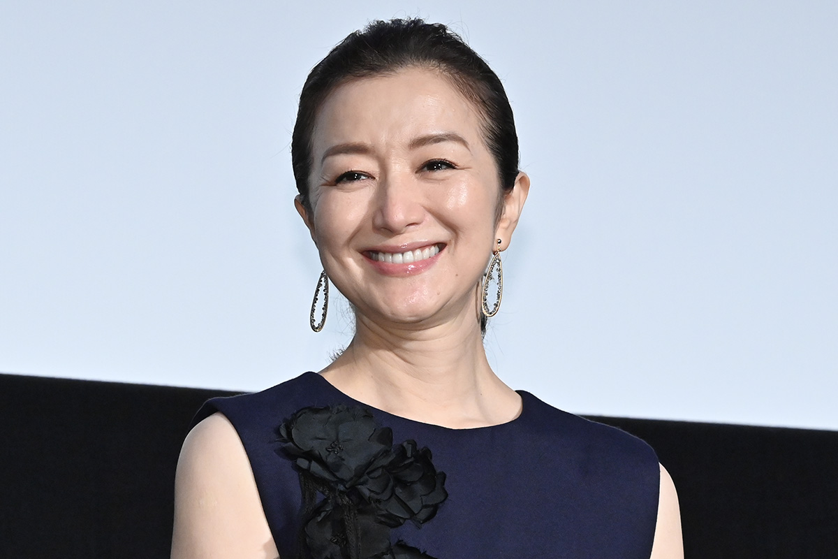 完成披露上映会に出席した鈴木京香【写真:ENCOUNT編集部】