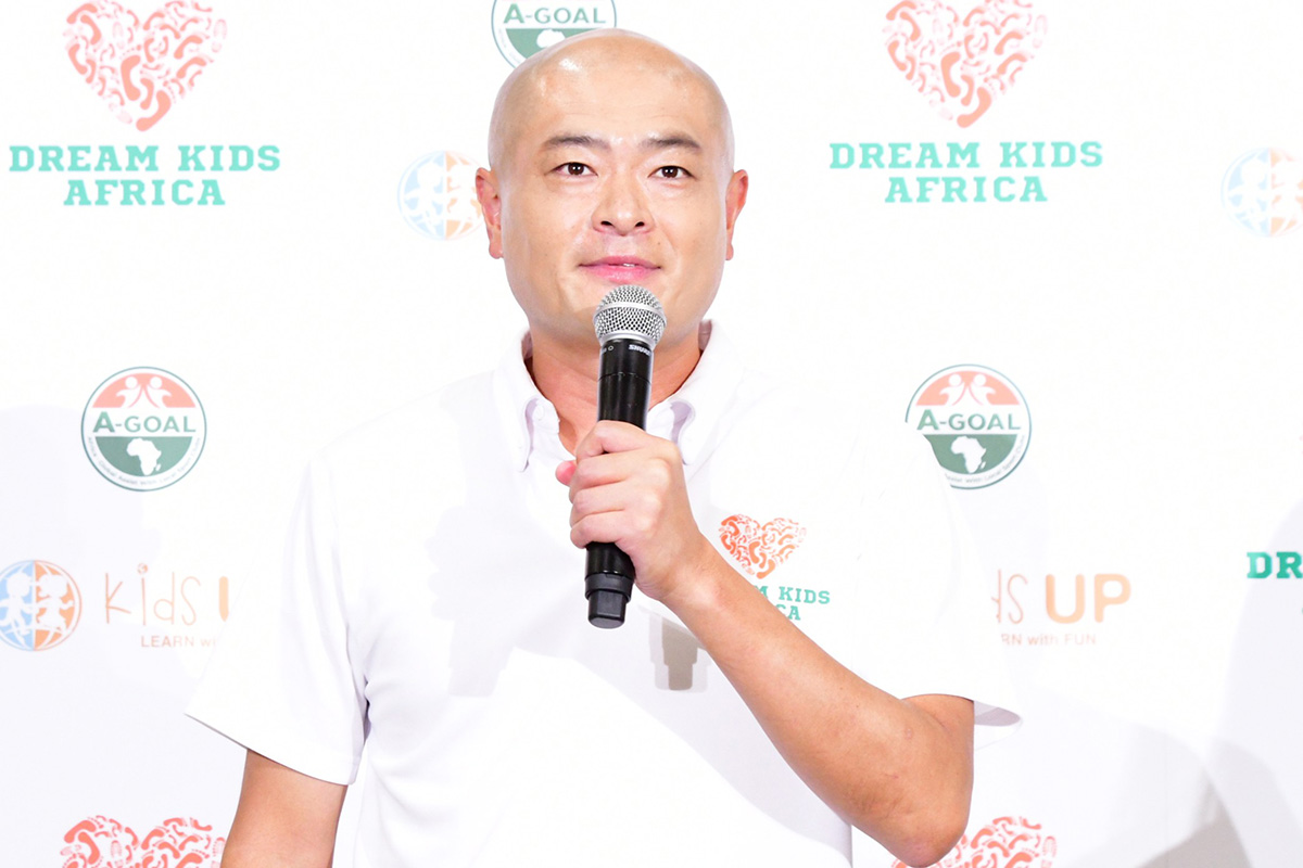 あばれる君、3人息子は「全員同じ顔」　子ども靴のお下がり事情も告白