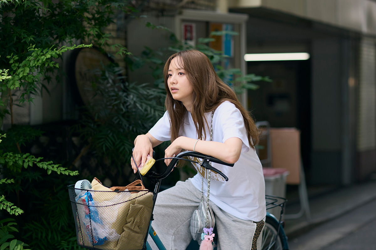 森香澄、映画初主演『てんてん ずっと独身でいるつもり？』　新境地ビジュに「女優すごいな」の声