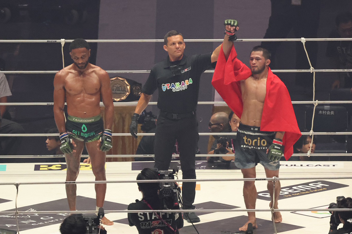 【RIZIN】シェイドゥラエフが史上初2冠王者に！　フルマーク判定で無傷の20連勝…米強豪AJ・マッキーを圧倒