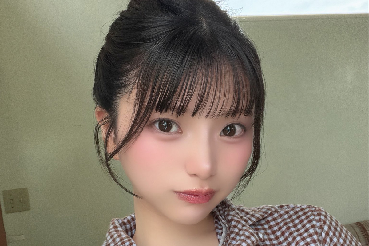 「サイズが大っきい？」姫野ひなのの自撮りショットに反響「可愛さ伝わります！」「布多い服ちゃんと」