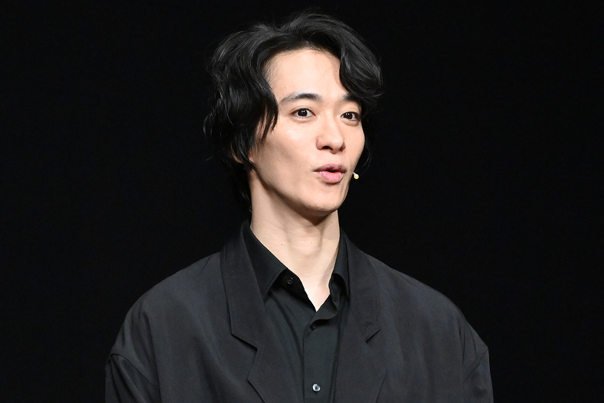A.B.C-Z戸塚祥太、真冬に飲食店で裸足　朗読会のサブタイトルに採用される