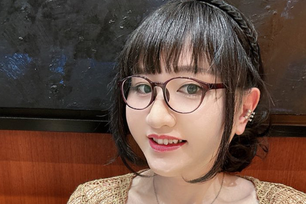 「あ、ちゃんと履いてますよ」　To崎れこ、雨の日の衝撃装いにネット「視覚テロ過ぎる」