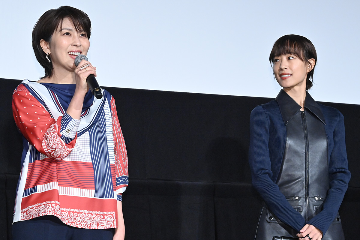 松たか子、石橋静河に「大好きすぎるんです」と告白され照れ笑い