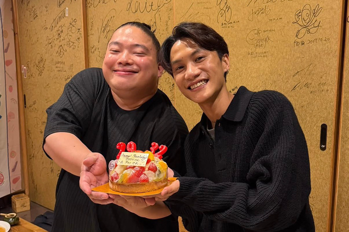 【VIVANT】人気キャラ2人の仲良しショットにファン歓喜「素敵な笑顔～」「超カワイイ超カワイイ」