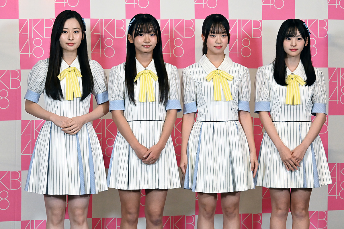 AKB48、22期研究生4人をお披露目　センター発言や初ステージの興奮語る　長谷川百々花「歴代のセンターの方々に並べるくらいに」
