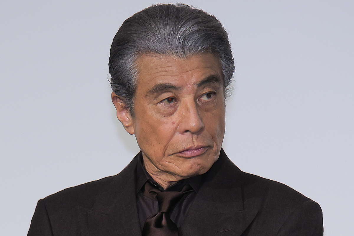 舘ひろし、念願の三池作品で薬物中毒者役「戸惑いました」　野村周平は緊張「ぶん殴られないか心配で」