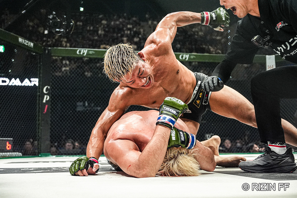 【RIZIN】堀江圭功、宇佐パトにケージで“制裁”　相手の“体重オーバー”で前日に契約変更…怒りの猛パウンド連打に会場大歓声