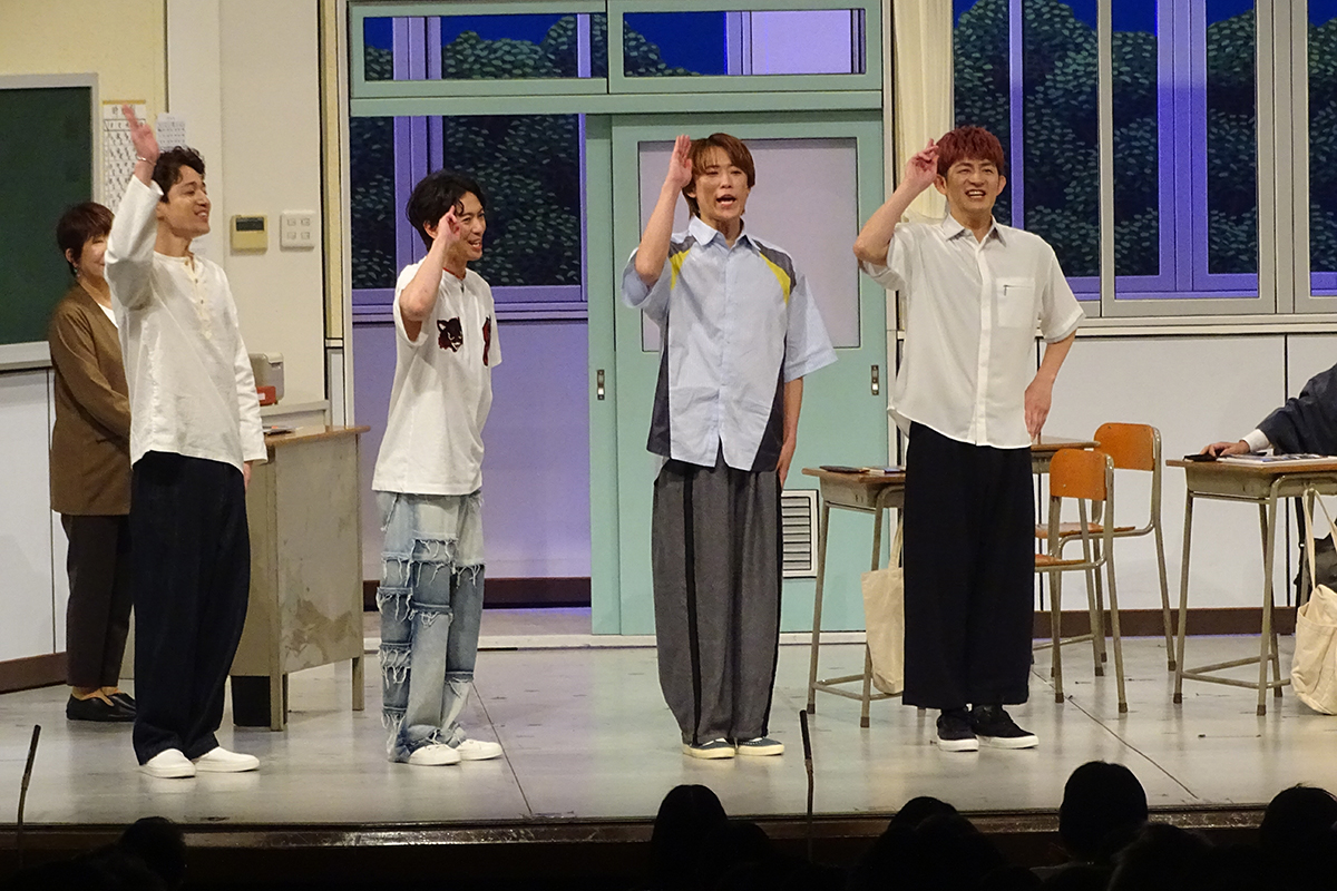 サプライズ登場したふぉ~ゆ~【写真:ENCOUNT編集部】