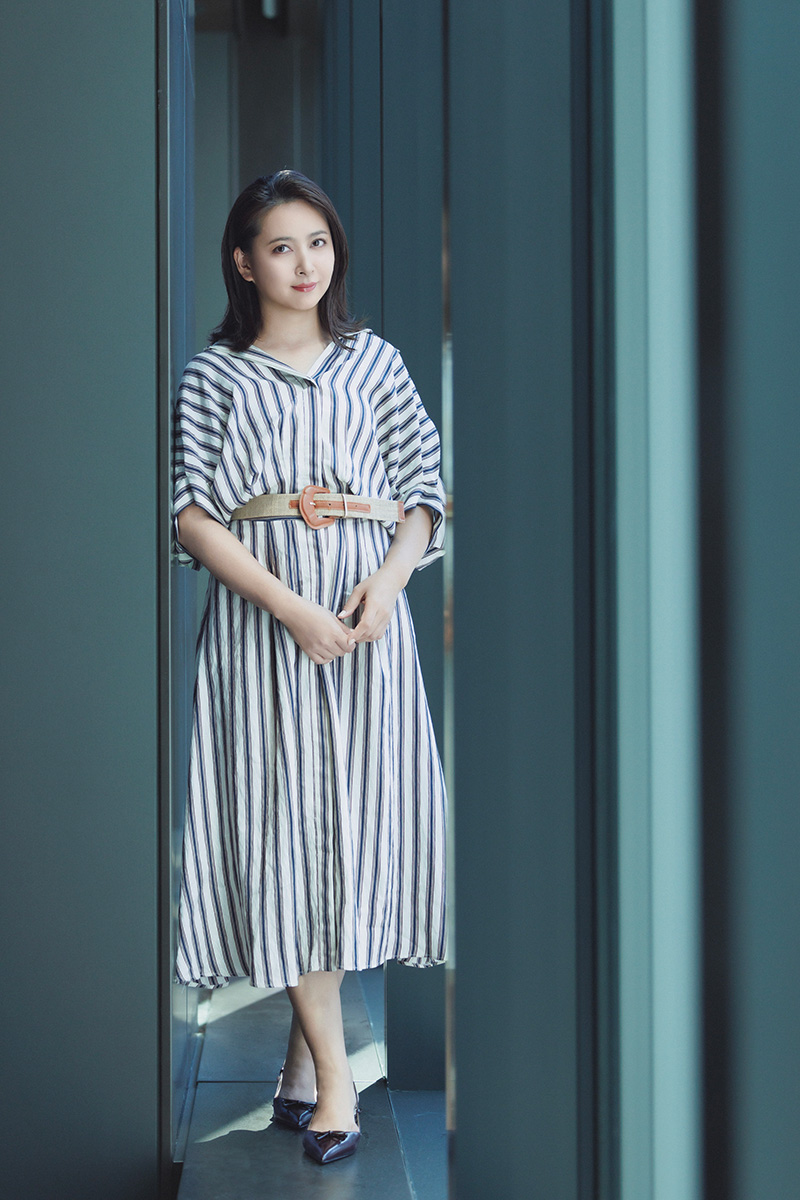 現在4児の母である加藤夏希【写真:冨田味我】
