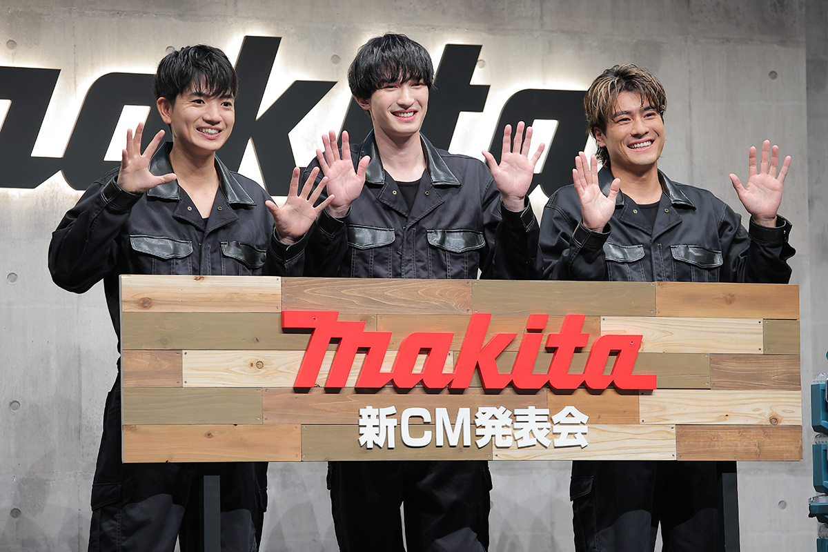 新CM発表会に登壇したSixTONESの髙地優吾、ジェシー、森本慎太郎（左から）【写真：ENCOUNT編集部】